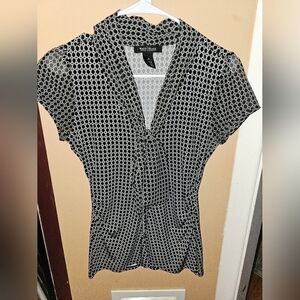 Whit House Black Market Blouse size XS Black/White. "G"